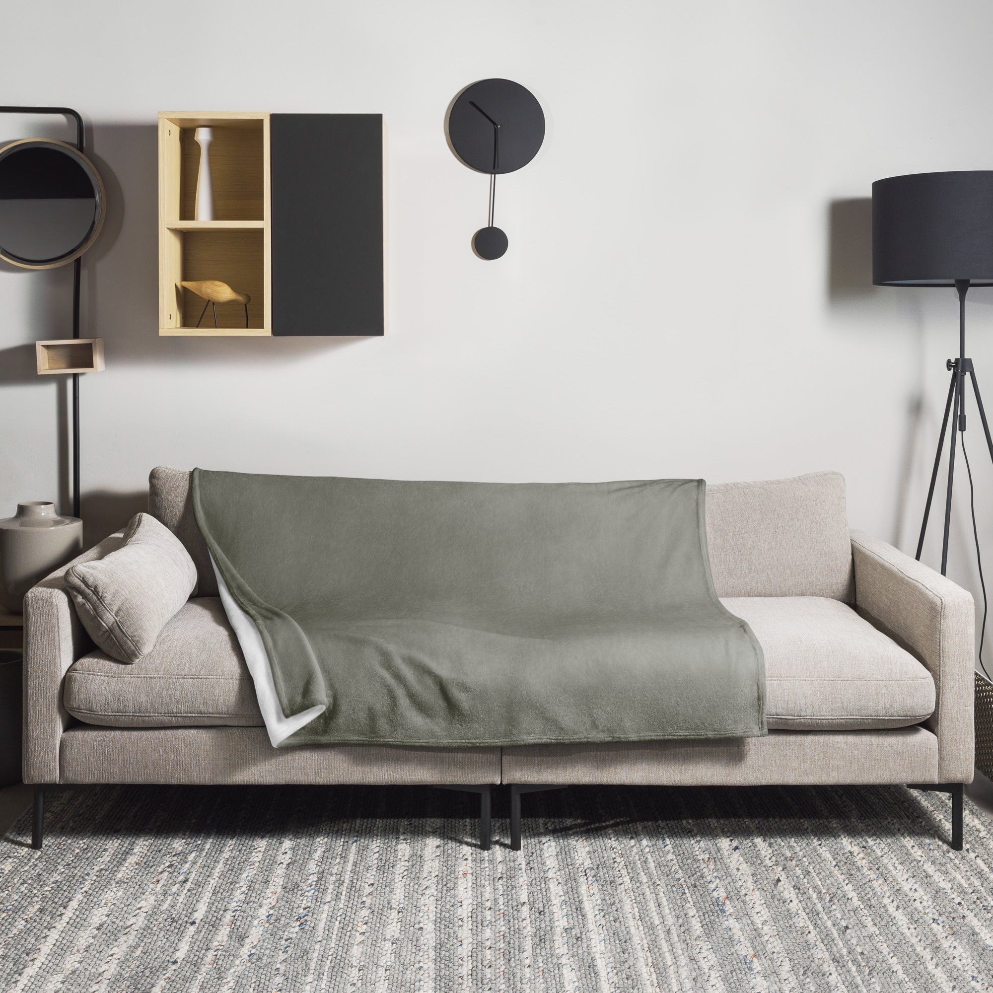 Half Tapa Color Blanket by Visual Verse - Image 1